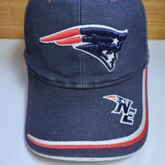 New England Patriots Hat Cap NFL Reebok Blue w White and Red Stripes Adjustable - Picture 3 of 10